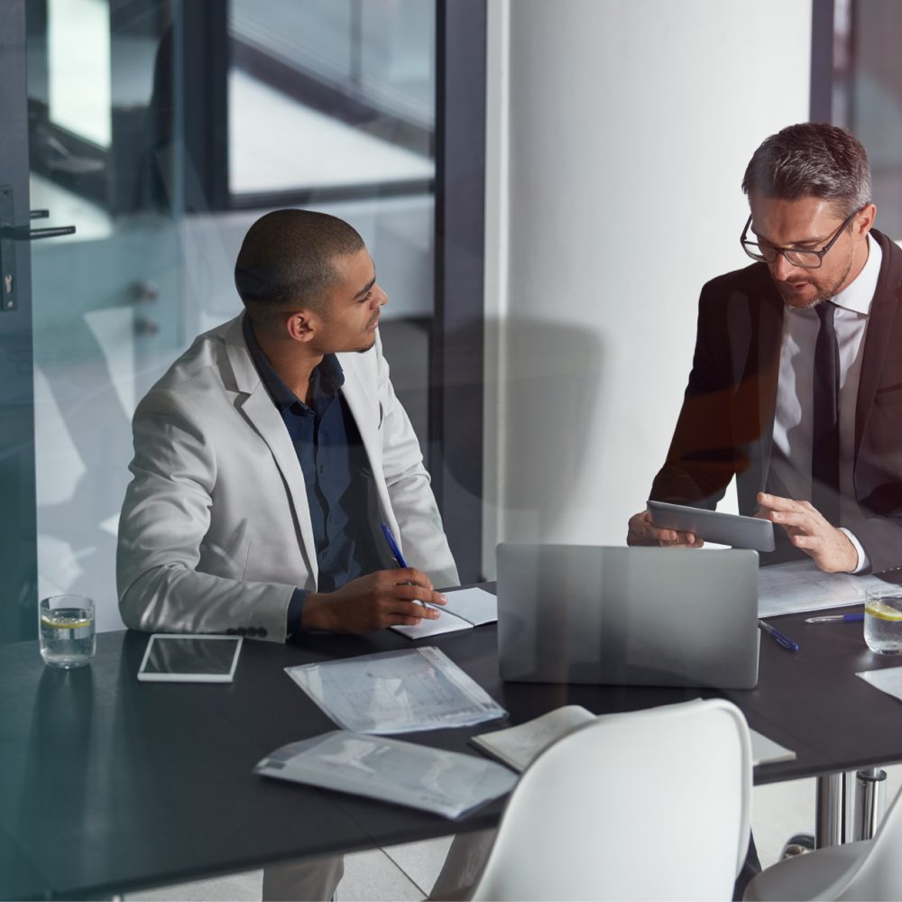 it-consulting-vs-in-house-hiring-guide